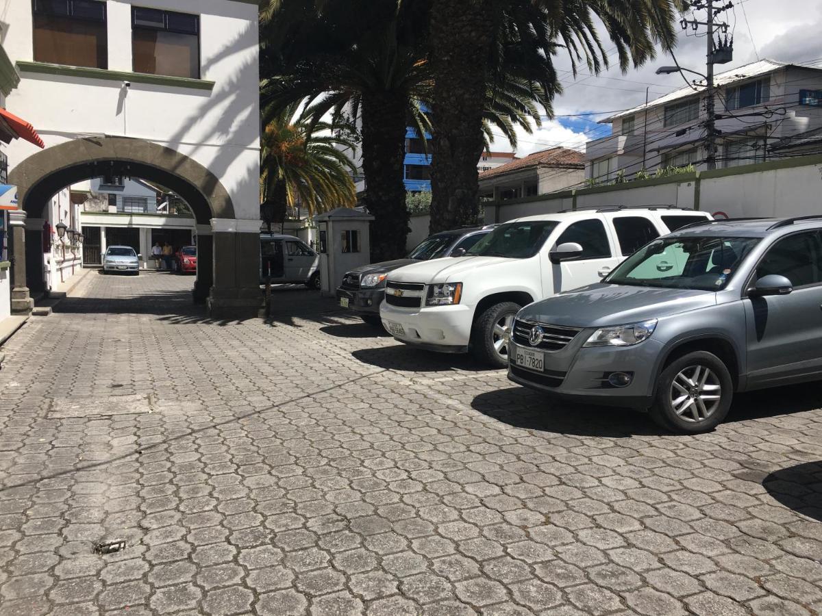 Hotel Ambassador Quito Bagian luar foto