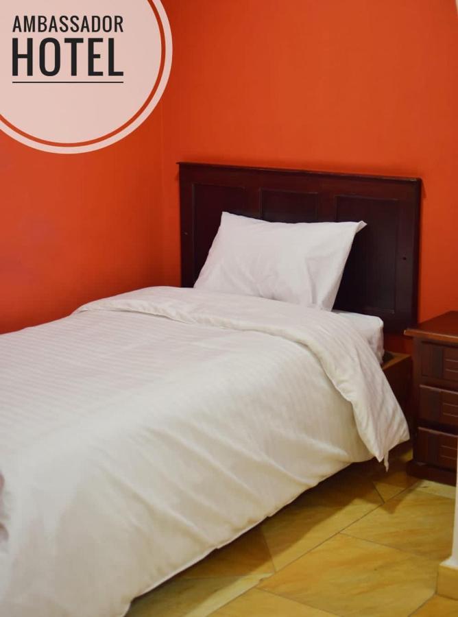Hotel Ambassador Quito Bagian luar foto